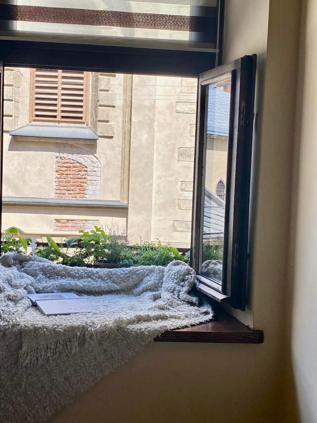 Apartmán Вірменська 14 Центр Не Далеко Від Ж Д Вокзалу Звітні Документи Lvov Exteriér fotografie